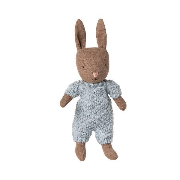 Maileg Hare Micro, Brun - Blå Strikket Dragt
